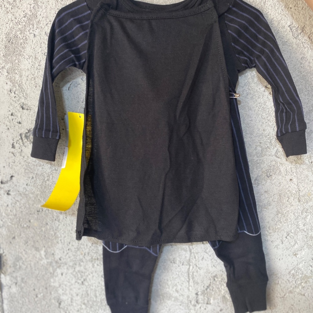 Disney Star Wars Darth Vadar Pajama Set Baby Black w/Cape PJ Pals Sz 9-12 months - Picture 4 of 7